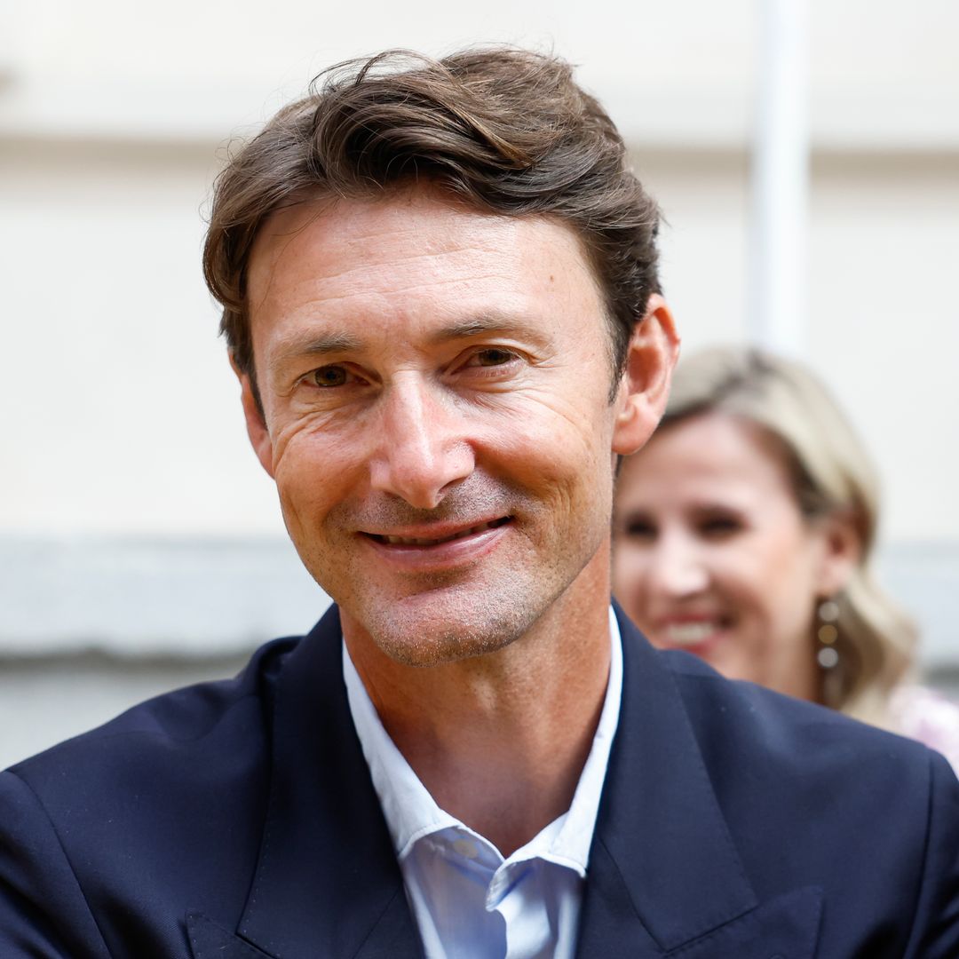 Juan Carlos Ferrero sorprende en los desfiles junto a su mujer: así es Eva Alonso, el mejor apoyo en su nueva etapa