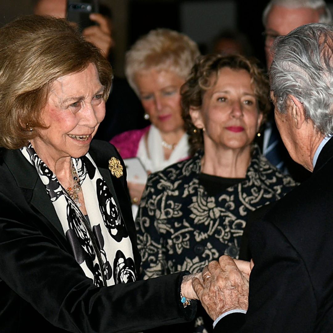 La reina Sofía, junto a su hermana Irene de Grecia, fiel a su cita benéfica durante las vacaciones de Pascua en Mallorca