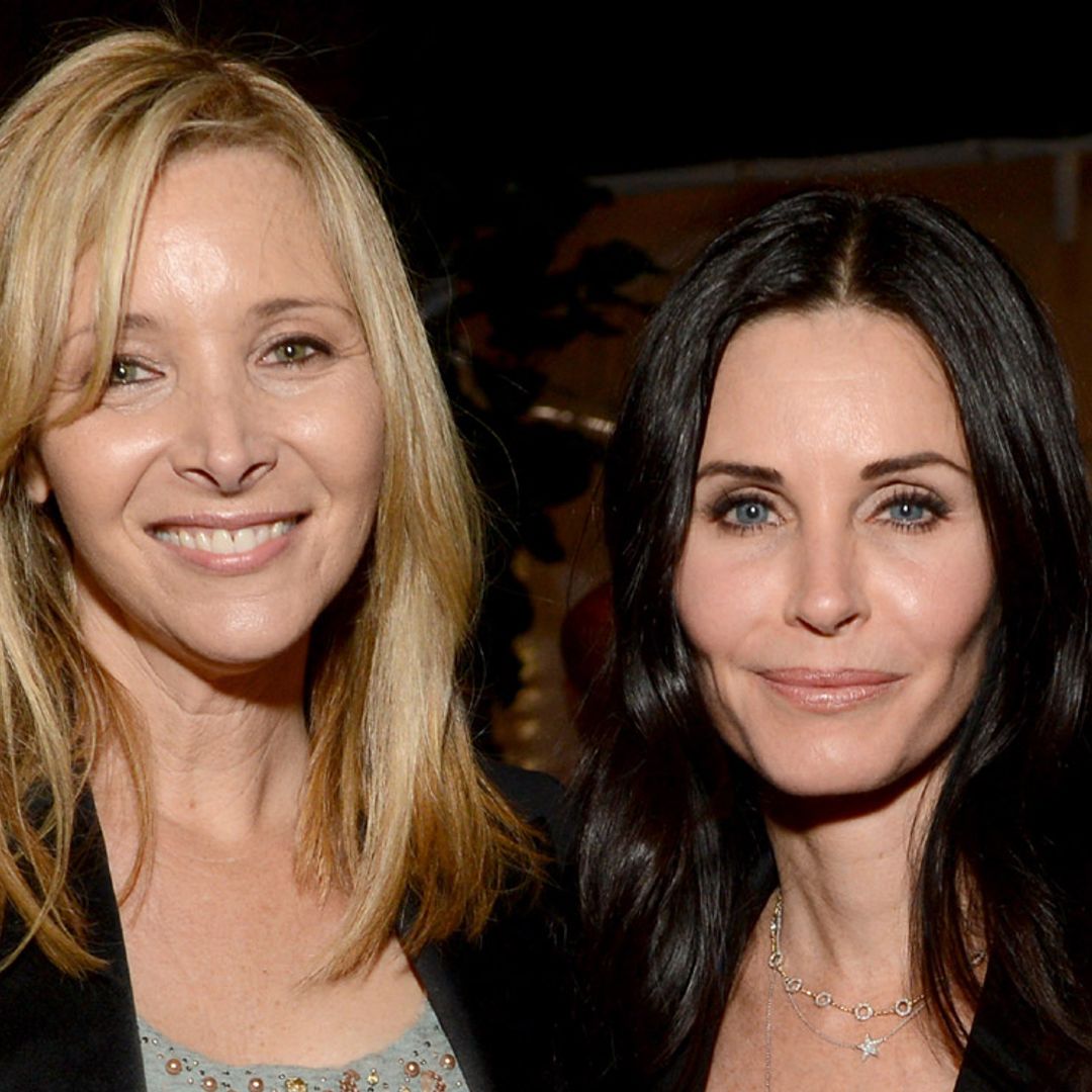 Courteney Cox y Lisa Kudrow bromean sobre su físico 15 años después del final de 'Friends'