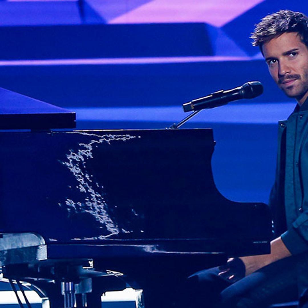 Un mensaje al cielo: Pablo Alborán dedica 'Tu refugio' a Laura Luelmo