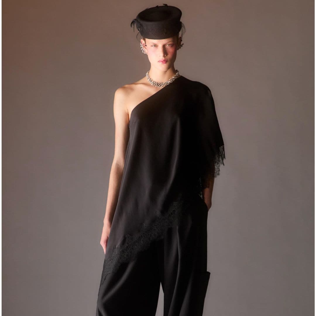 tops lenceros de Zara diciembre 2025