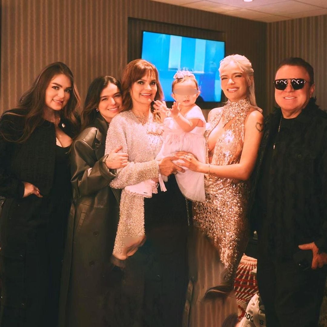 Conoce a las tres desconocidas hermanas de Karol G, la artista latina más influyente de momento