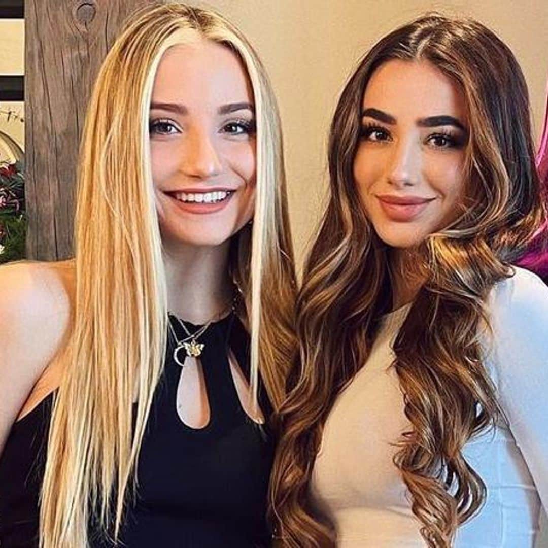 Lola Lolita y Sofía Surferss, las hermanas que arrasan en TikTok, se confiesan: ‘Hay gente que no te ve como compañera en este sector, sino como competencia’