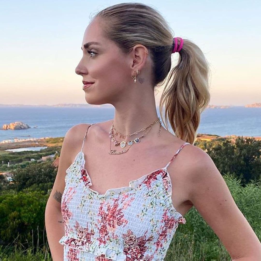 Las prendas con truco de las hermanas Ferragni para presumir de vientre plano en vacaciones