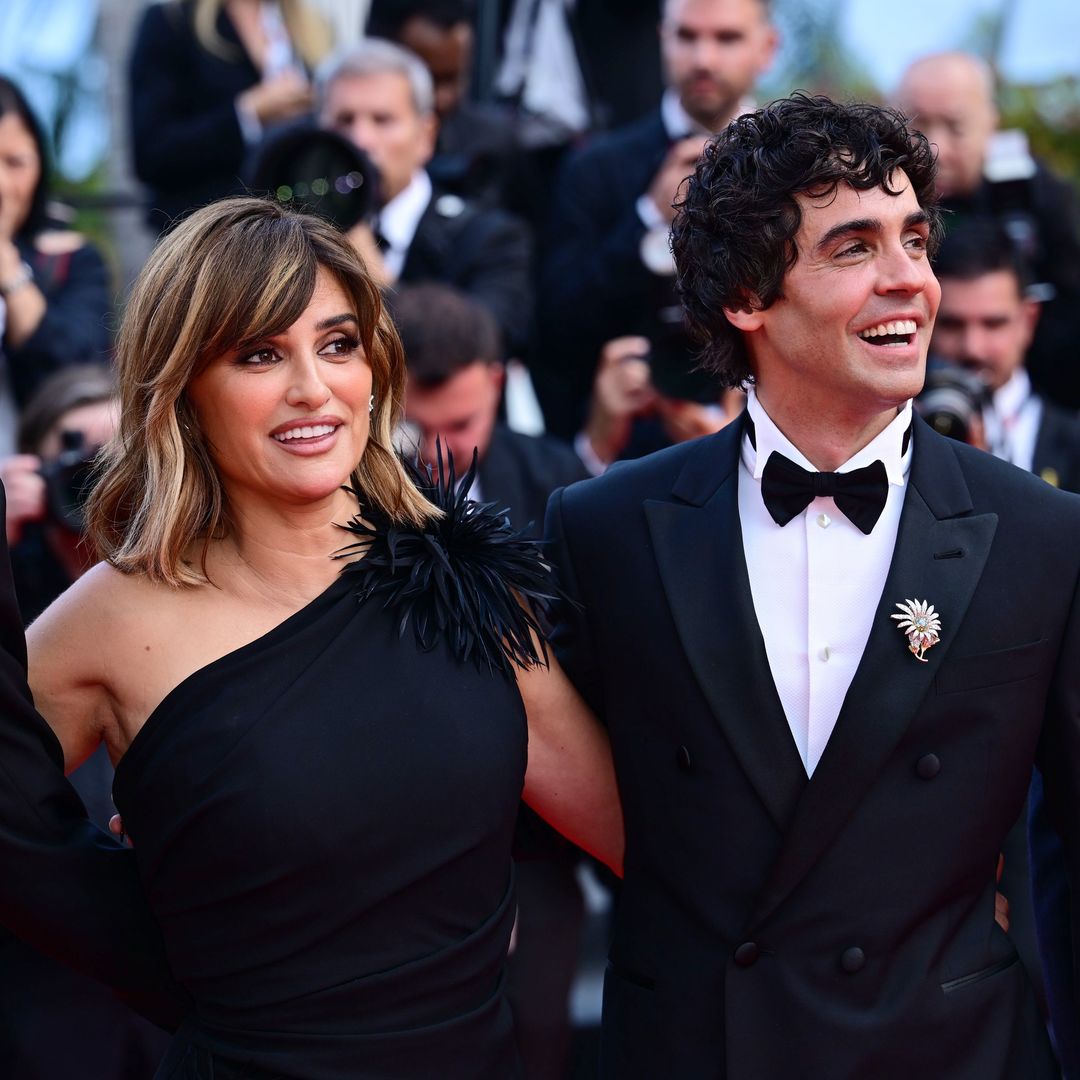 Los Javis reaparecen más unidos que nunca en Cannes seis meses después de su ruptura y junto a Penélope Cruz