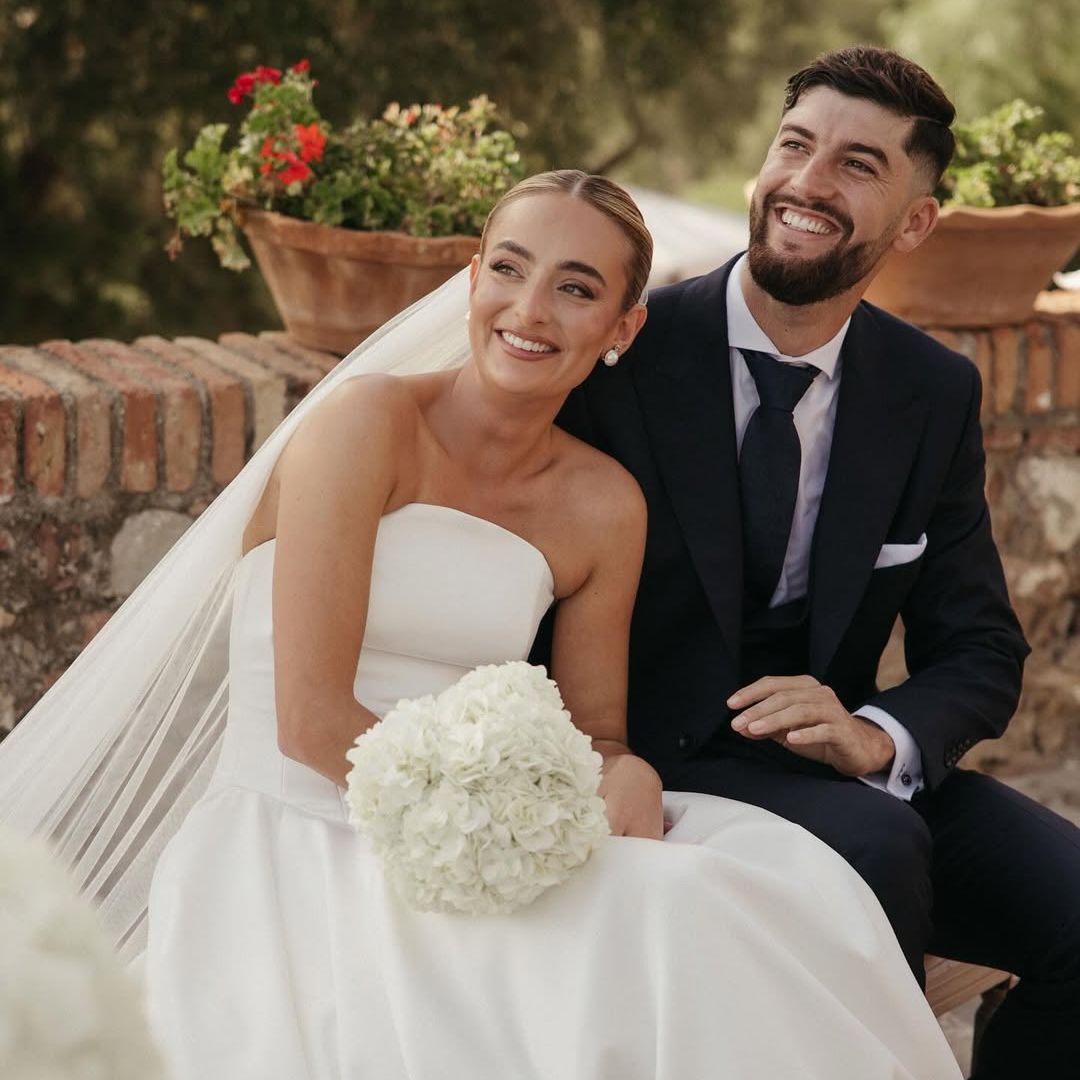 Entramos en la boda de Natalia Palacios y Carliyo: un 'sí, quiero' con lágrimas, risas y dos vestidos de ensueño