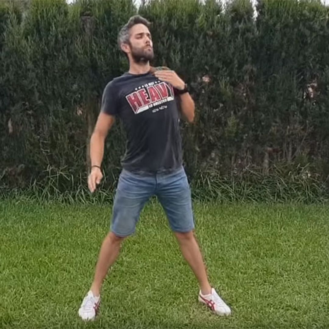 ¡Imposible no reírse! Roberto Leal hace esta personal versión de 'Yo ya no quiero ná' de Lola Índigo