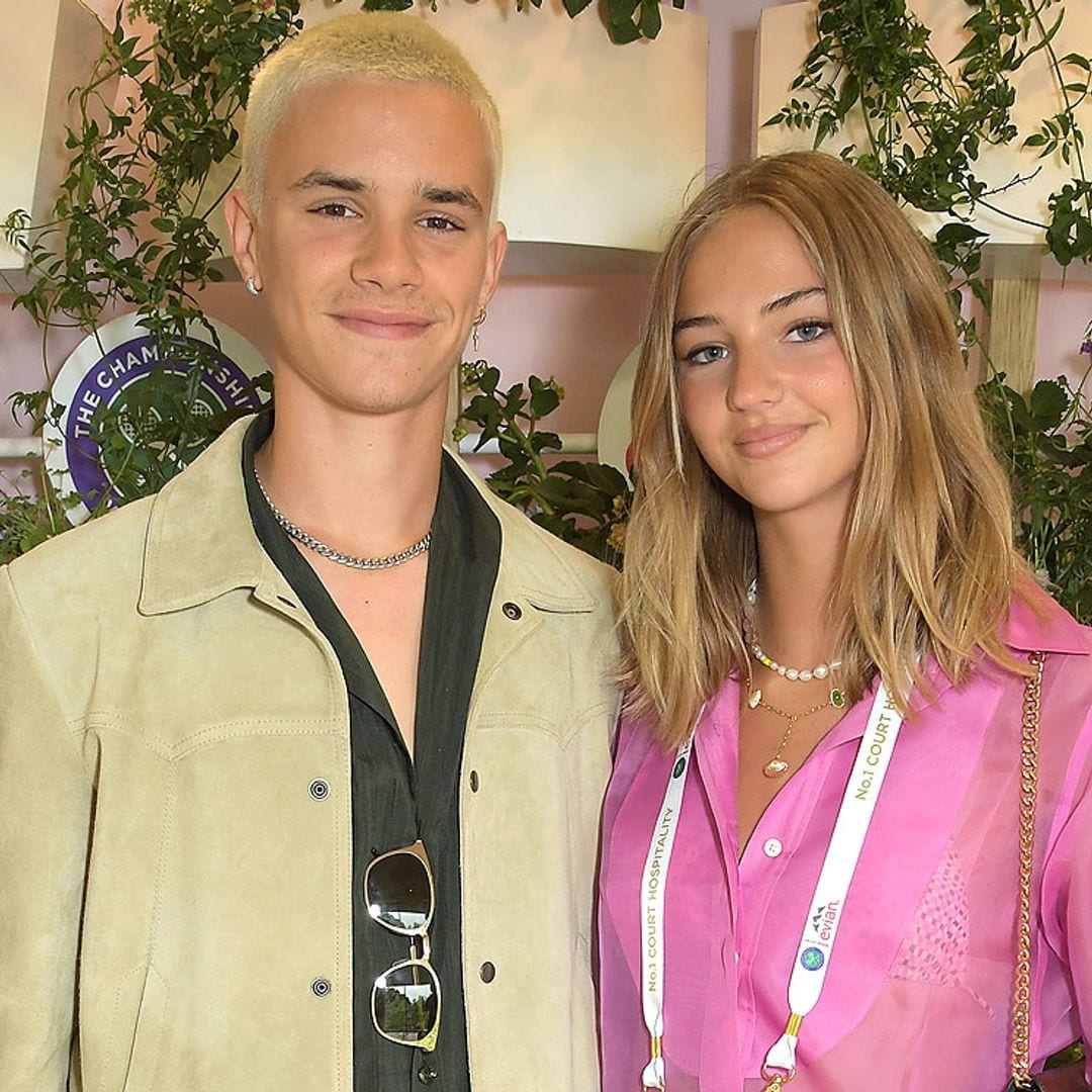 ¡Hasta conjuntados! Romeo Beckham ya posa con su novia en la alfombra roja