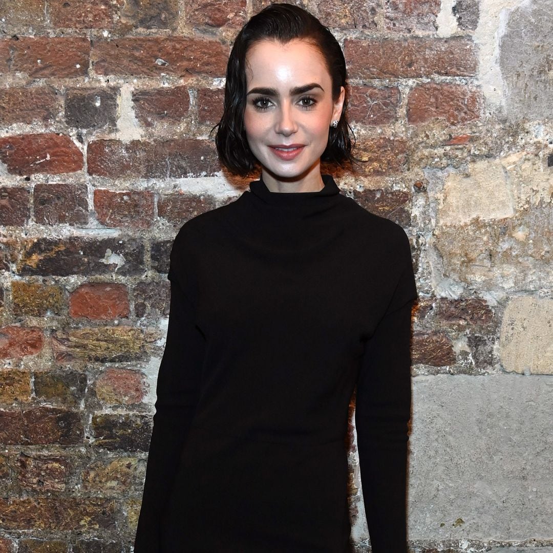 Lily Collins se inspira en Audrey Hepburn para pasear por el Vaticano