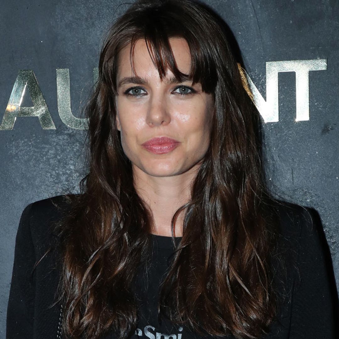 Una princesa roquera: Carlota Casiraghi se supera con su vestidazo brillante de leopardo
