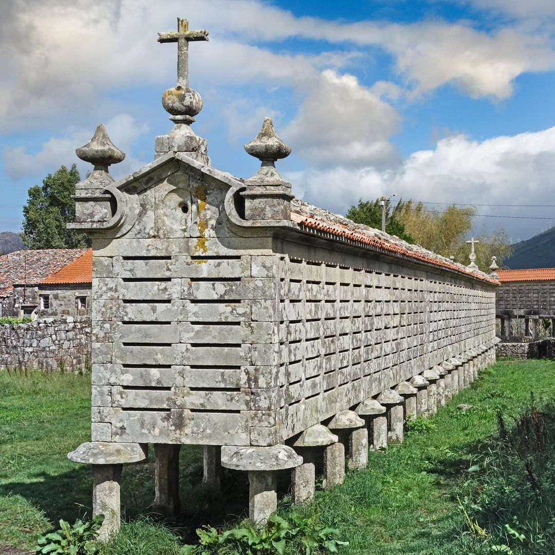 Hórreo de Carnota, uno de los más grandes de España, A Coruña