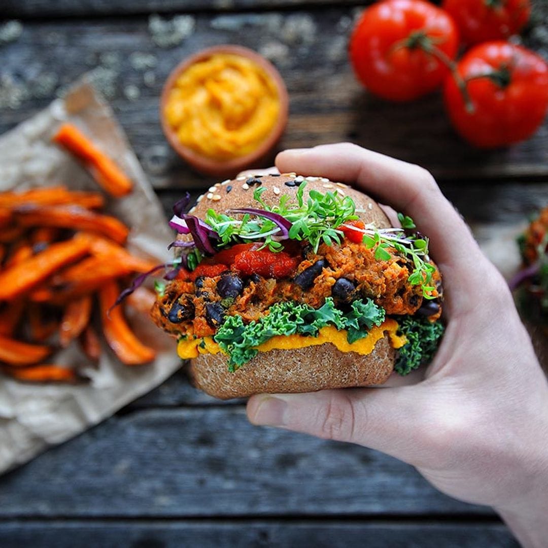 Hamburguesas vegetales caseras: fáciles, originales y, cómo no, más sanas