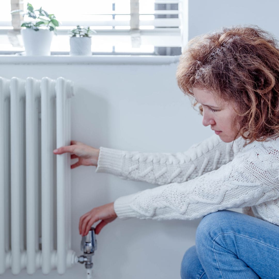 ¿Obligado a pagar la calefacción del vecino? El "sablazo" que miles de propietarios en España no pueden evitar (aún)