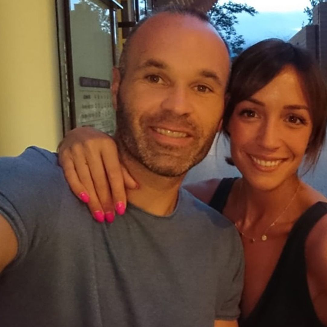 La mujer de Andrés Iniesta comparte los primeros momentos de la aventura familiar en Japón