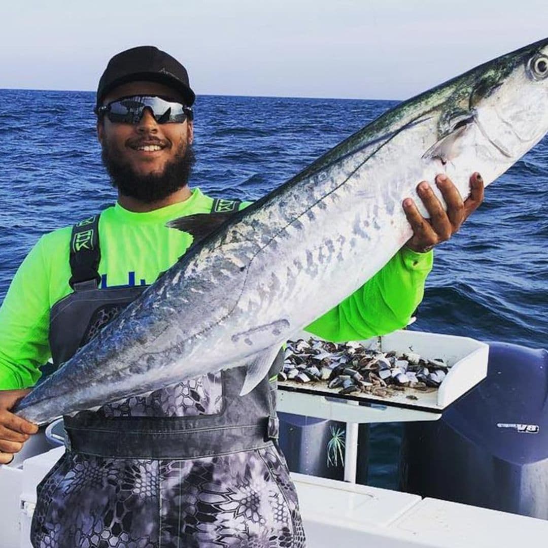¡Irreconocible! Connor, el hijo de Tom Cruise y Nicole Kidman, convertido en un experto pescador