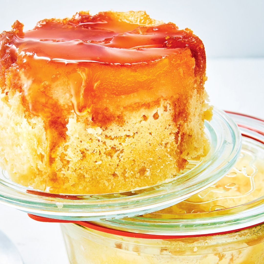 Pastel de manzana en microondas, ¡listo en cuestión de minutos!