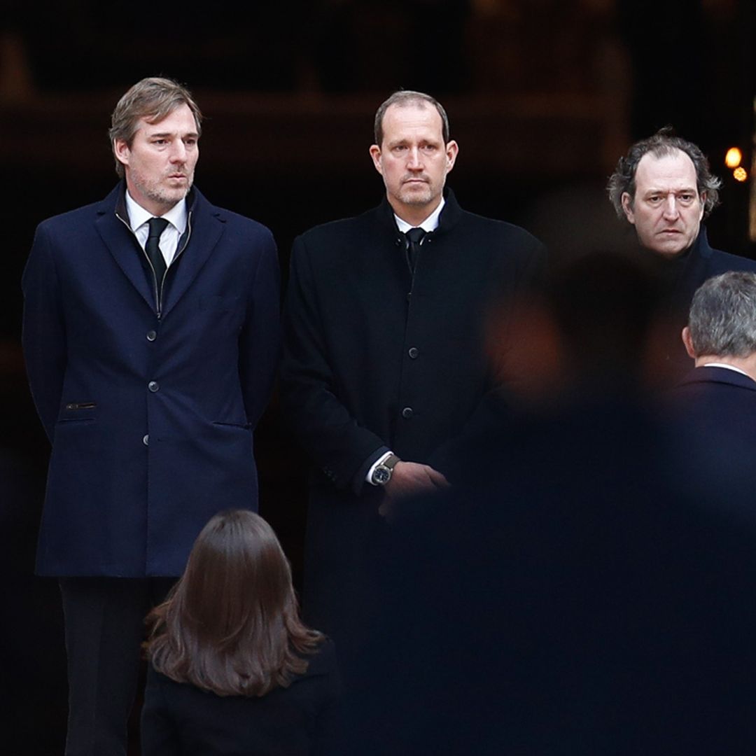La familia Gómez-Acebo, arropada por los cuatro Reyes y numerosos amigos, despide a la infanta Pilar en el Escorial