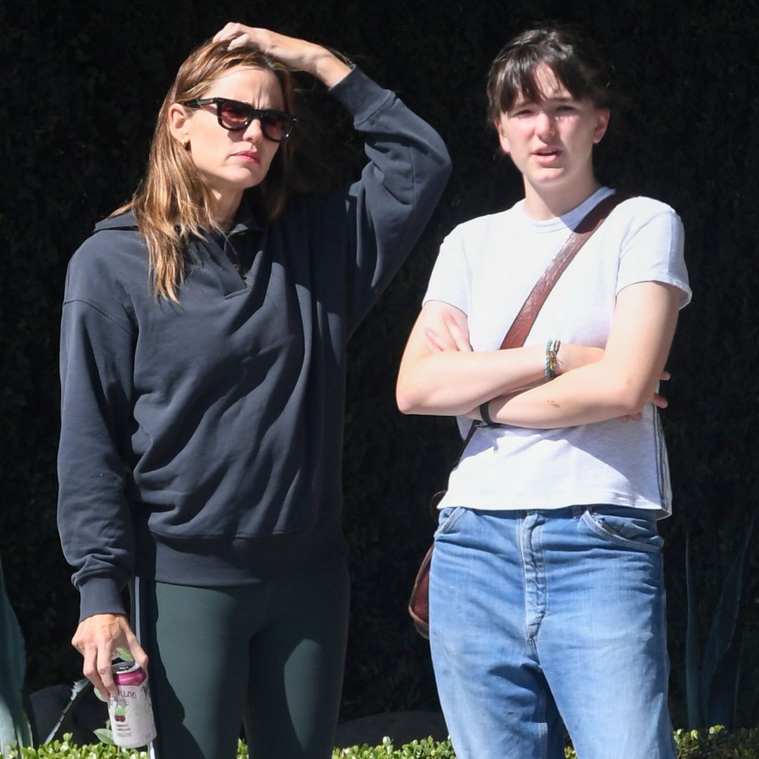 Jennifer Garner y Finn paseando por Los Ángeles