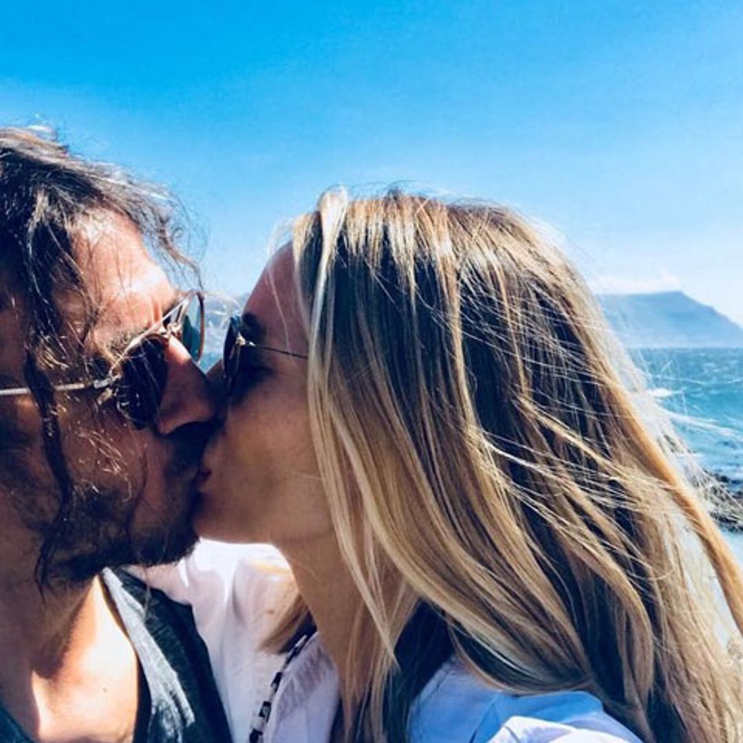 Vanesa Lorenzo y Carles Puyol derriten las redes sociales con sus mensajes de amor