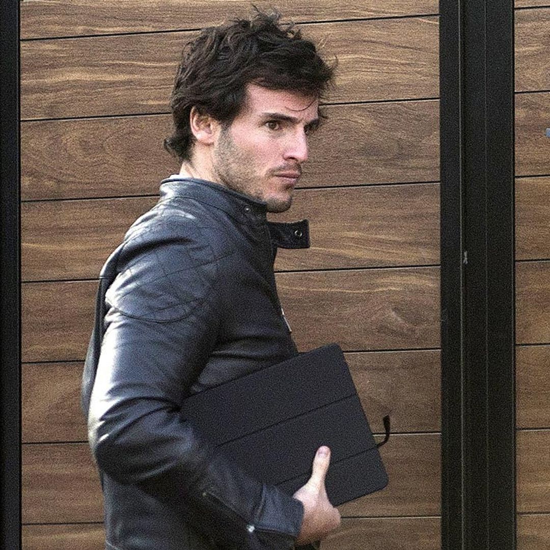 Íñigo Onieva, un atractivo motero horas después de que ¡HOLA! confirmara su relación con Tamara Falcó