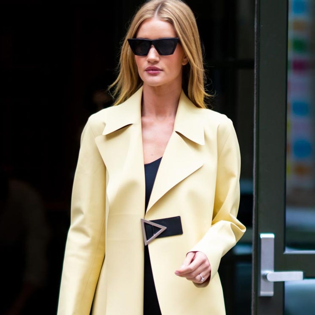 Vístete como las británicas más estilosas con los 6 looks de Rosie Huntington-Whiteley