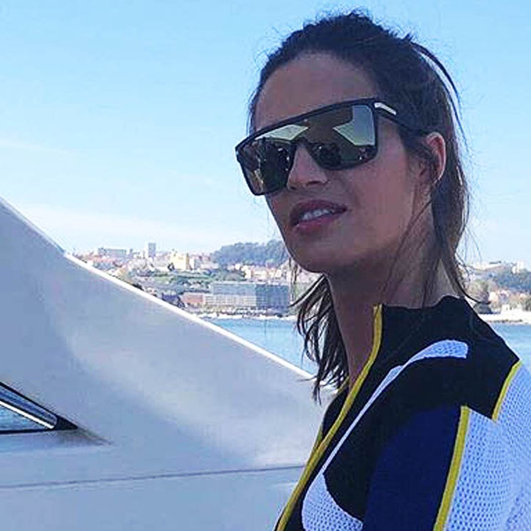 Sara Carbonero recorre desde casa los 'instantes' felices que más echa de menos