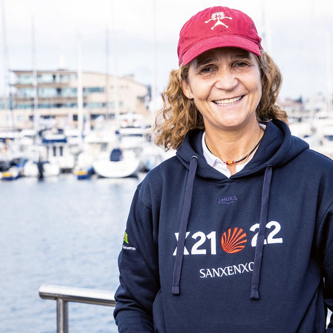La infanta Elena disfruta de una jornada marinera en Galicia con uno de los mejores amigos de su padre
