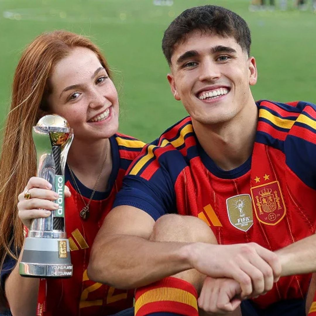 El futbolista Pau Cubarsí, ídolo del FC Barcelona y la Selección, rompe con su novia Martina Riera