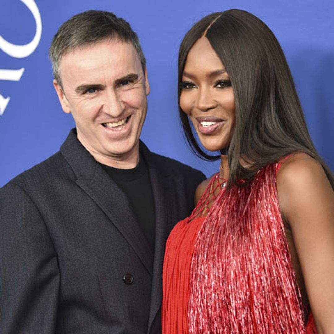 Raf Simons abandona Calvin Klein tras dos años al frente de la firma