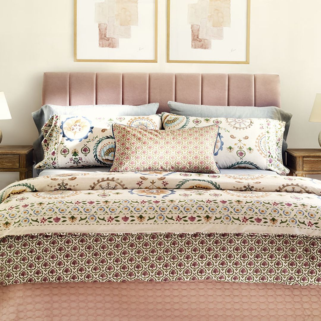 Ideas para decorar tu dormitorio en otoño: viste tu cama de entretiempo