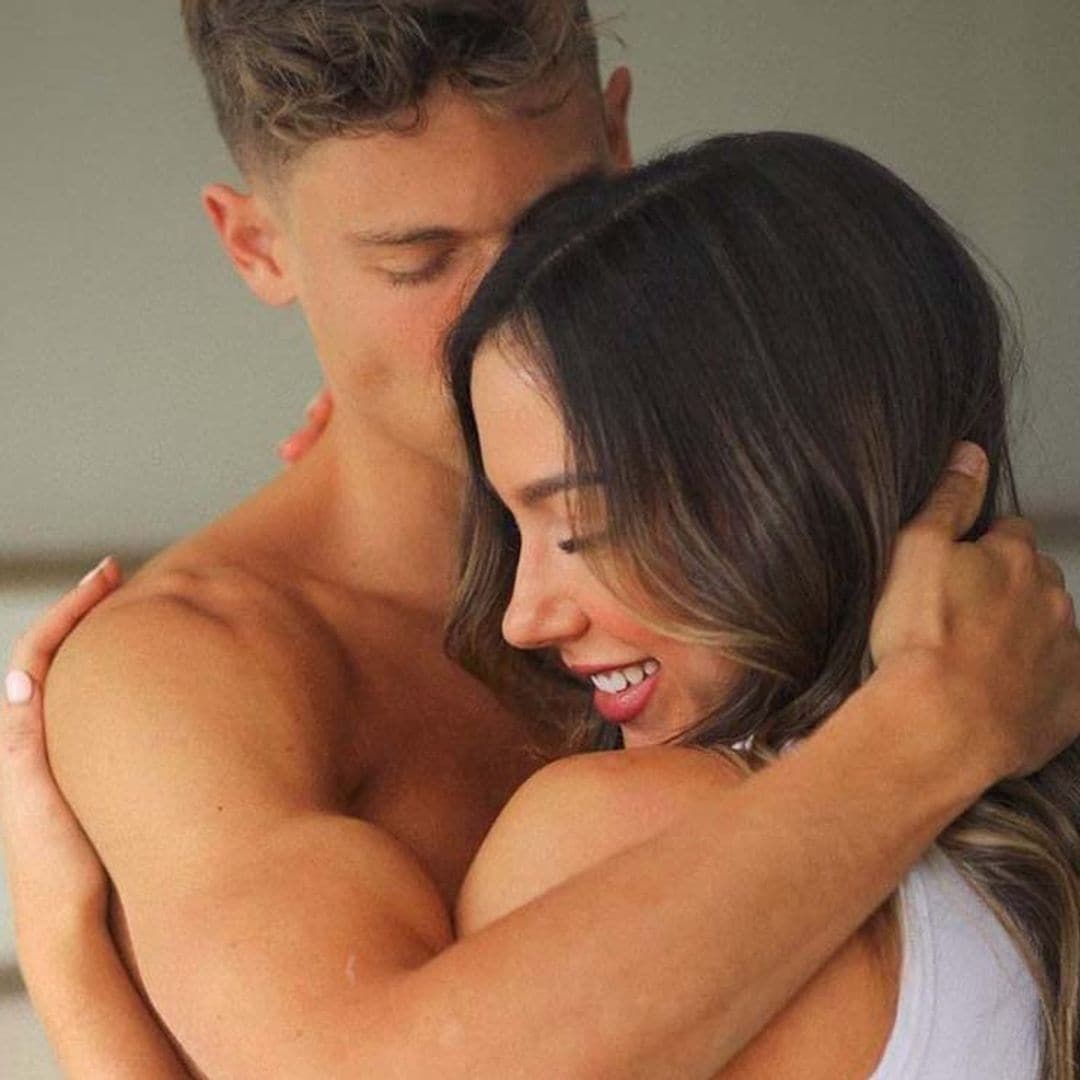 Miles de pétalos, globos y bombones:  Marcos Llorente vuelve a sorprender a Patricia Noarbe