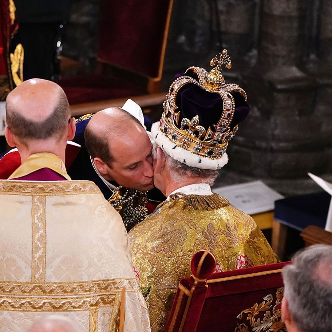 Carlos III, emocionado, murmura 'Gracias Guillermo' en el homenaje de su hijo durante la ceremonia de Coronación