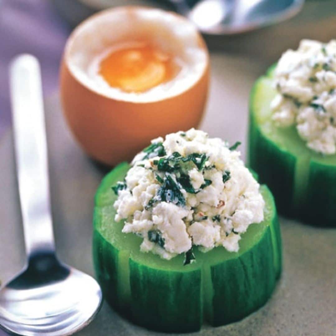 Delicias de pepino con queso de cabra a la menta