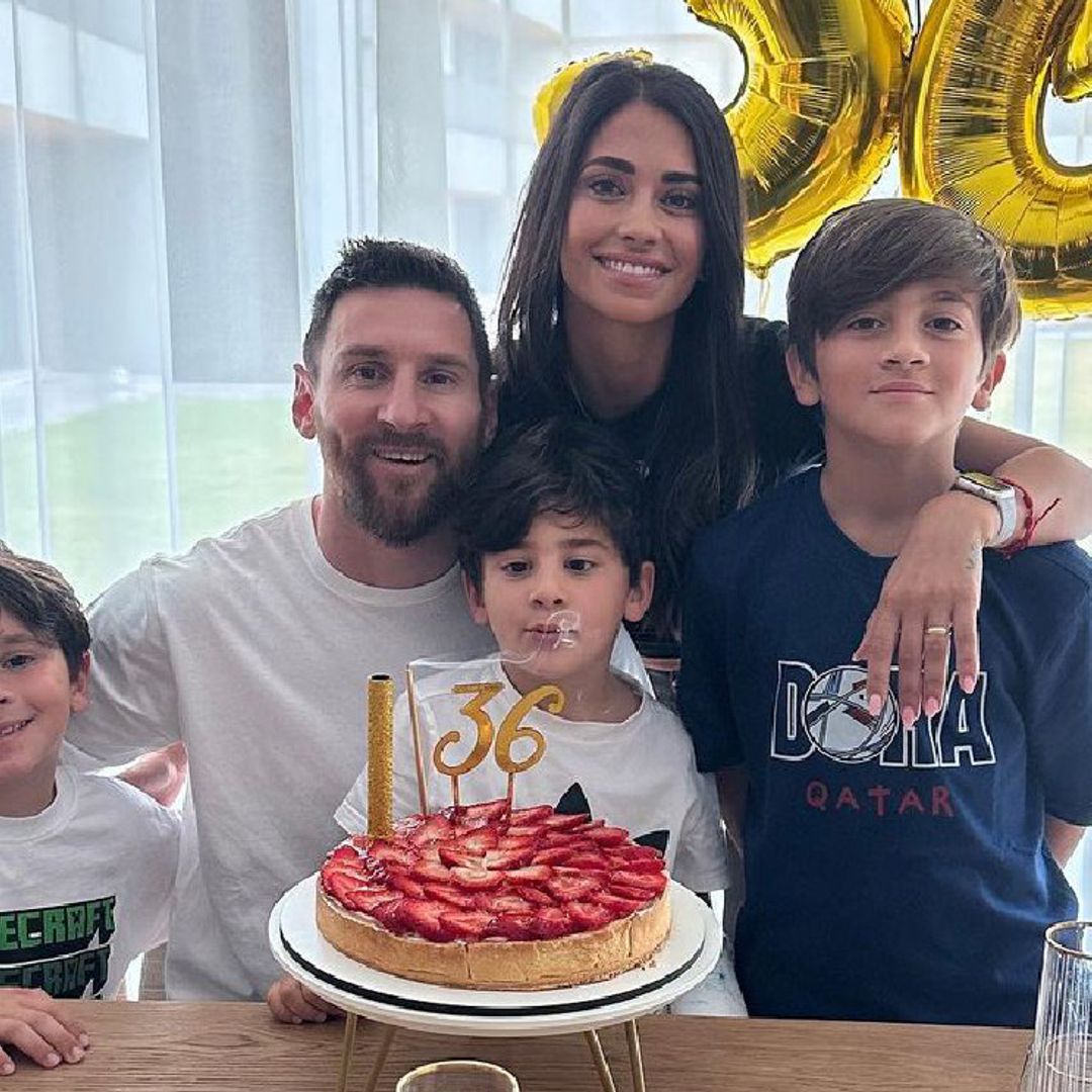 Messi sopla las velas por su 36 cumpleaños rodeado de su familia antes de poner rumbo a Miami