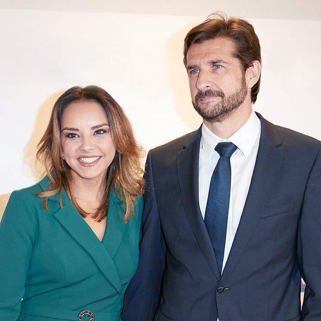 Tarta y cena para dos: Chenoa celebra su cumpleaños con Miguel Sánchez Encinas
