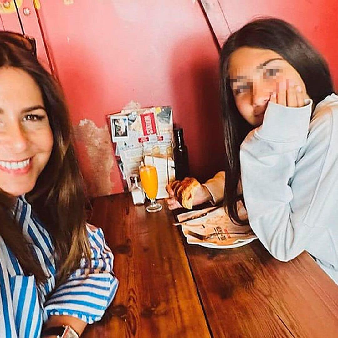 El 'plan de chicas ' de Nuria Roca y su hija, Olivia, de 13 años entre dulces y confidencias