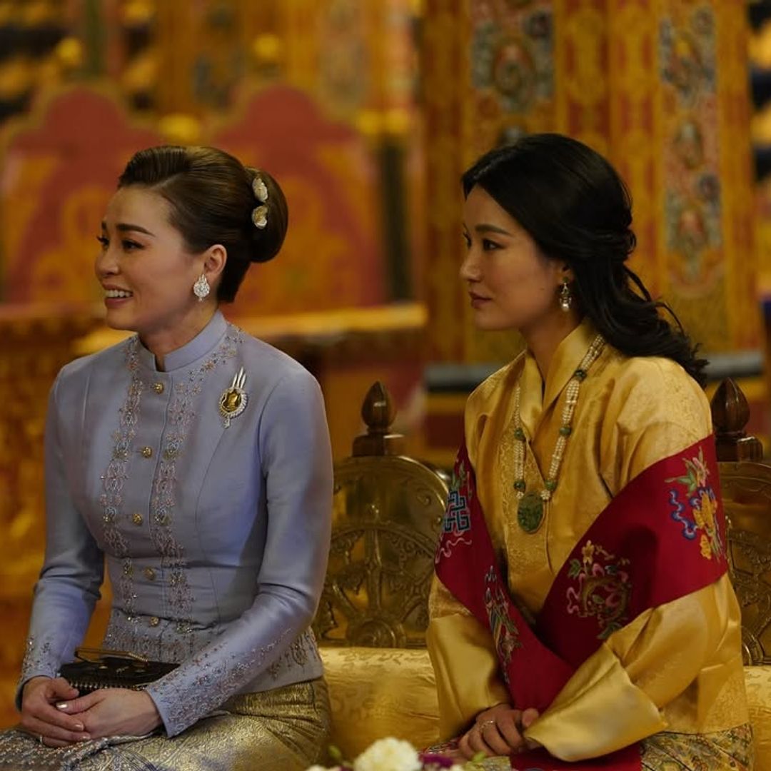 Suthida de Tailandia y la ‘Kate Middleton del Himalaya’ protagonizan un inusual acto en memoria de la princesa 'Bah'