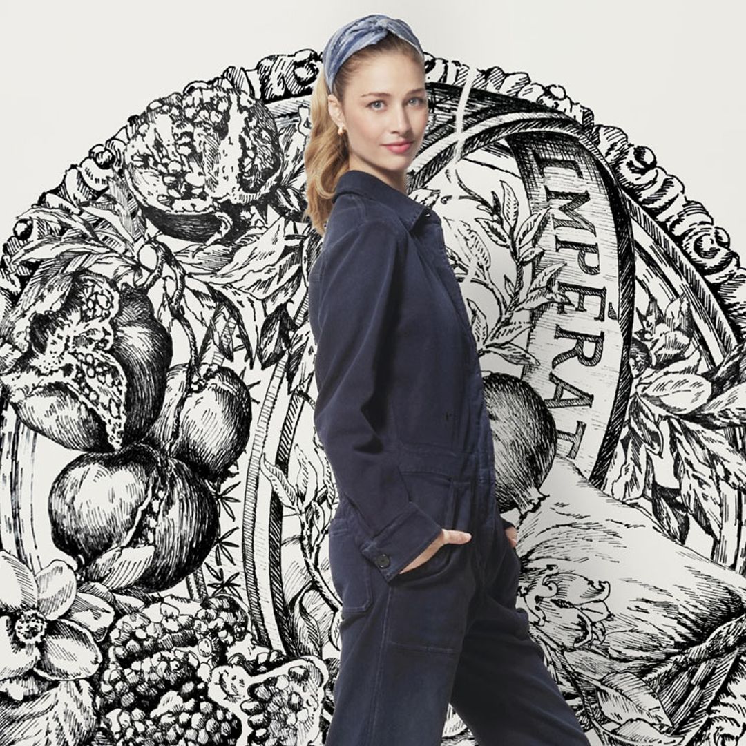 Mono 'denim' y zapatillas: Beatrice Borromeo, una 'royal' muy moderna en la Alta Costura