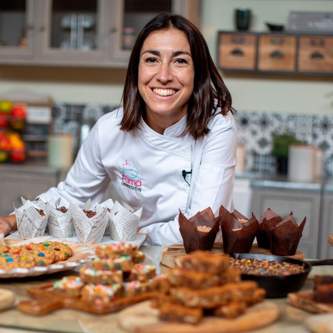 Entrevistamos a Alma Obregón, la repostera más popular de las redes: de su pasión por la música y la escalada a su familia numerosa