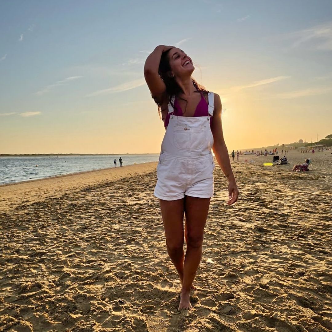 El refugio emocional de Carolina Marín en Huelva donde siempre desconecta: un destino de costa que es pura calma