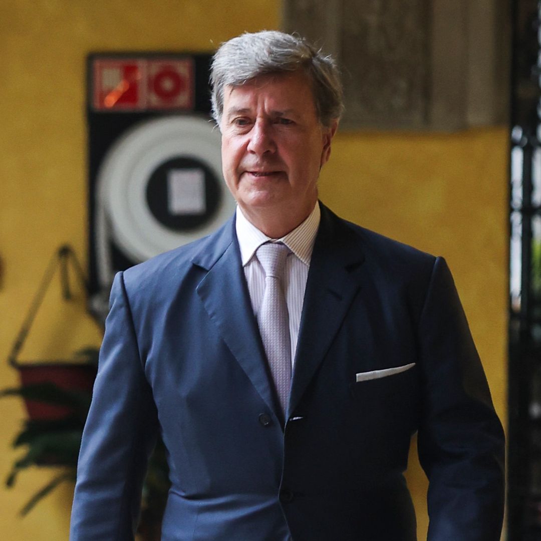 Cayetano Martínez de Irujo, como nunca lo habíamos visto, lo da todo bailando unas sevillanas en una boda y se hace viral