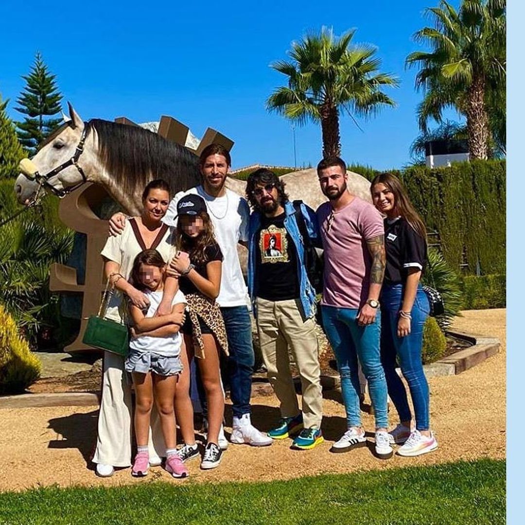 Sergio Ramos recorre, junto a su amiga Niña Pastori, la finca en la que celebró su boda con Pilar Rubio