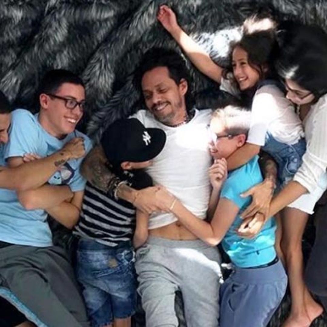 La emocionada reaparición de Marc Anthony tras la muerte de su madre
