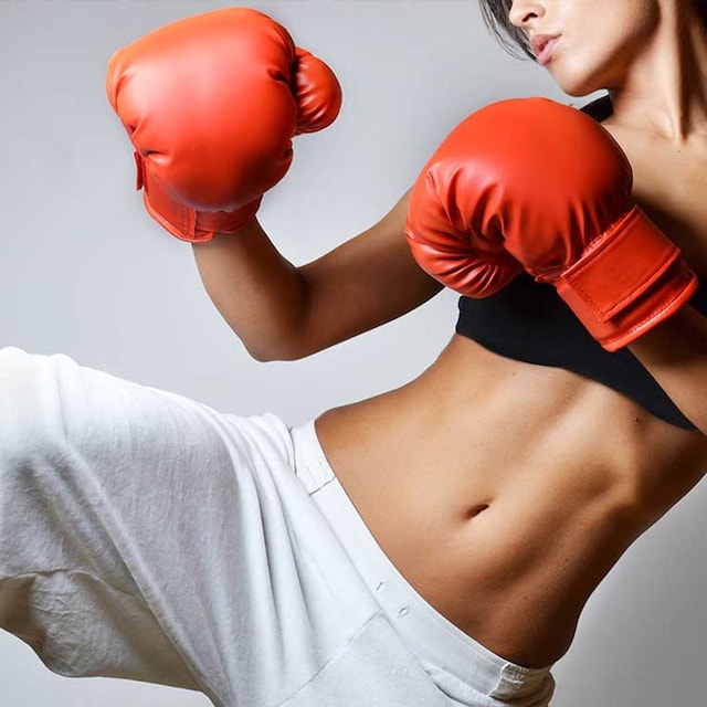 ejercicio boxeo brazos piernas