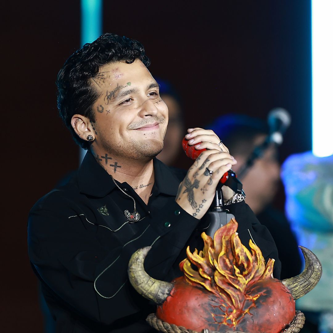 Christian Nodal toma con humor la sátira que hacen de su vida personal