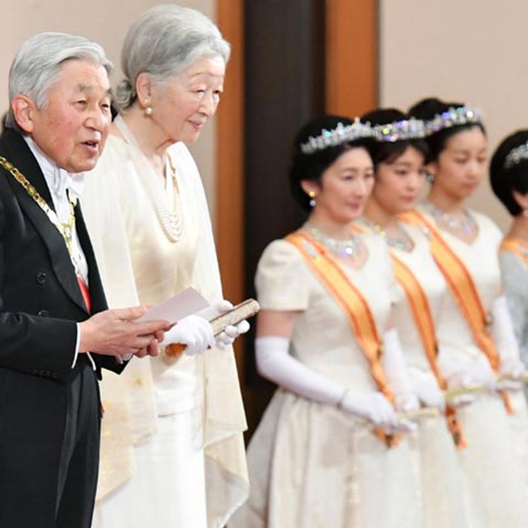 Akihito de Japón comienza el Año Nuevo con planes muy distintos a su deseada abdicación
