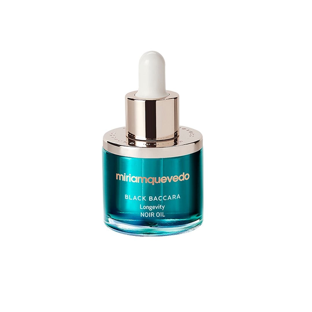 Black baccara​ longevity noir oil, de Miriam Quevedo