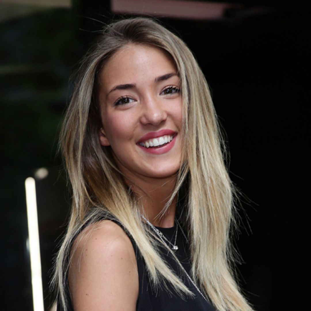Alice Campello muestra sus 'bellas' invitaciones de boda
