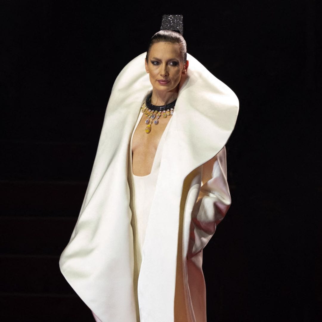 Stéphane Rolland viste de novia a Nieves Álvarez solo meses antes de su boda... ¿Nos está dando pistas?