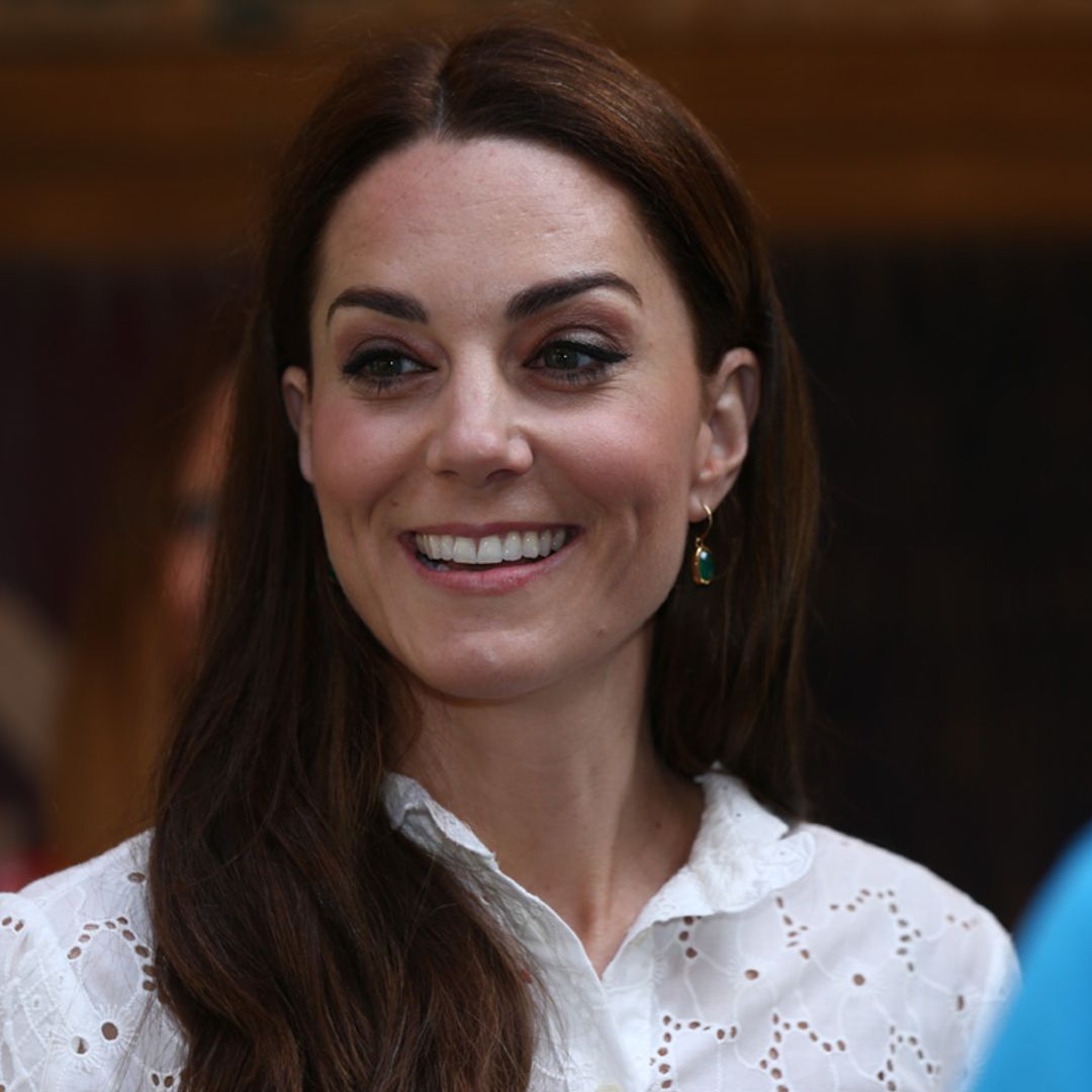 La duquesa de Cambridge se une, en secreto, a una fiesta de padres de alumnos en un pub